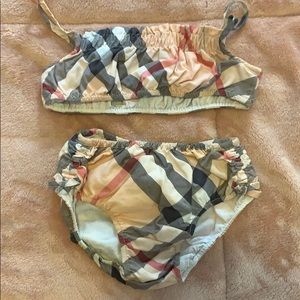 AUTHENTIC BURBERRY 2 PIECE SWIMSUIT SIZE 18 MONTH!